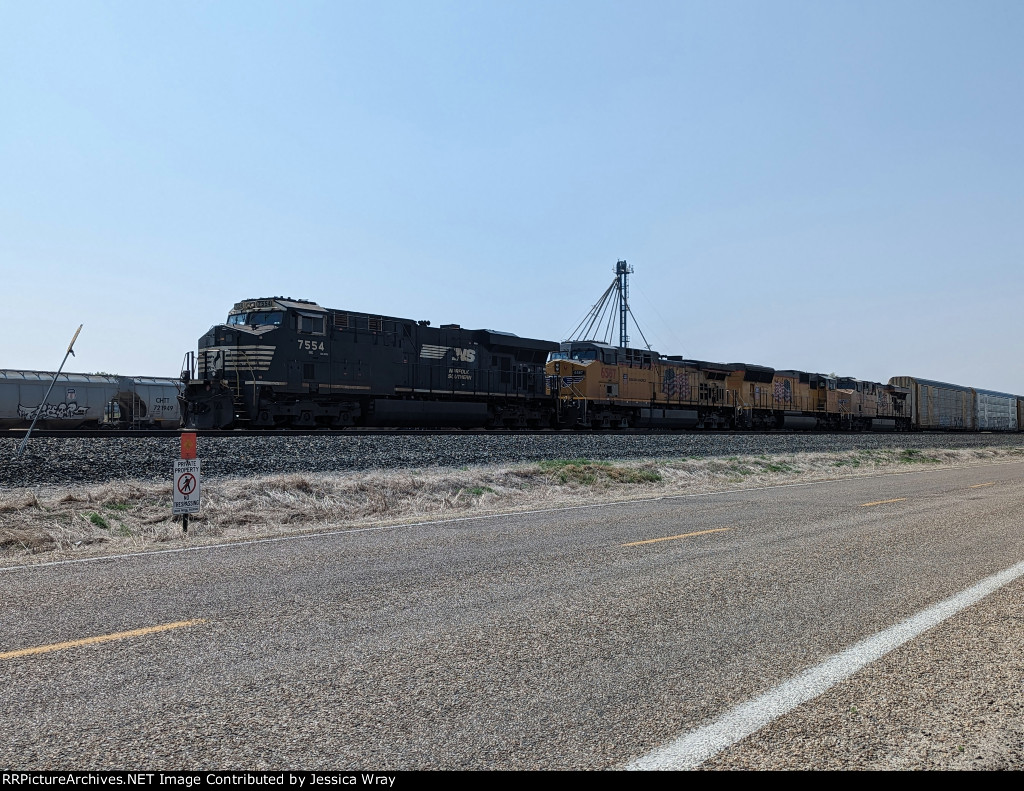 NS 7554 while it was still working the yard